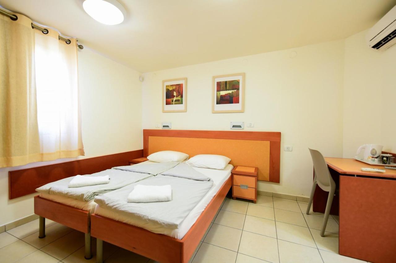 Hi - Arad Hostel Luaran gambar
